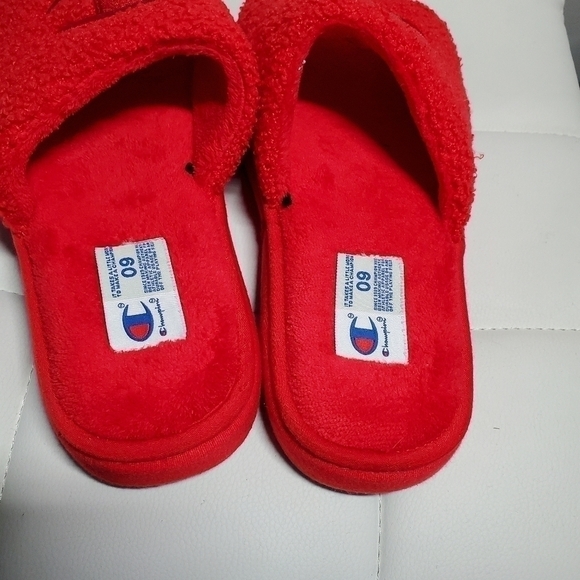 CHAMPION Slipper Slides in Red with Logo - Picture 3 of 7